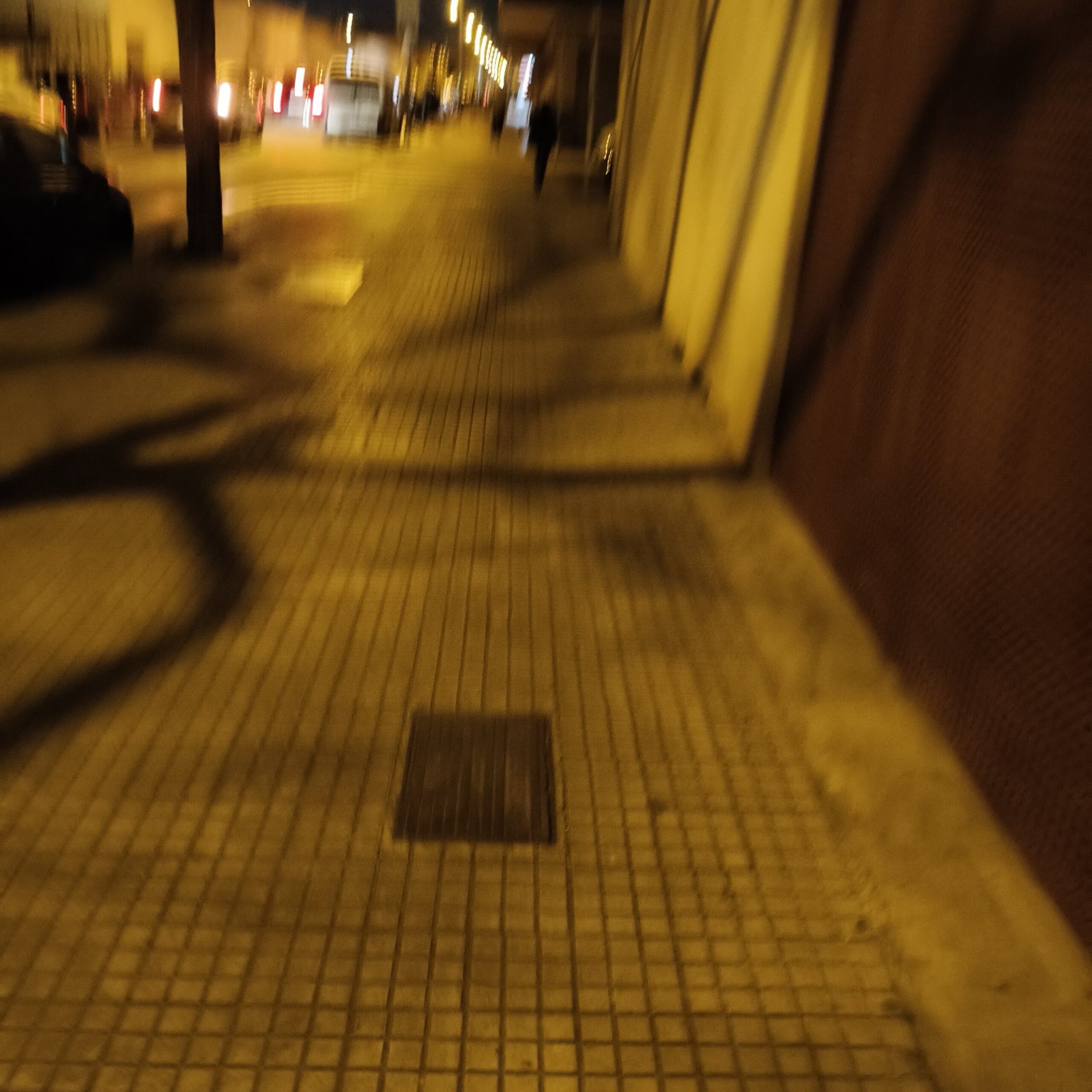 Otro Naranja encontrado en Carrer Baltasar Valentí 76, Son Gibert, Palma